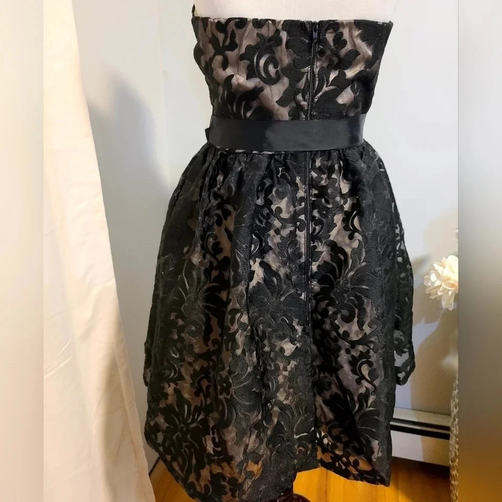 La Scala strapless high low dress with bow - Picture 4 of 6